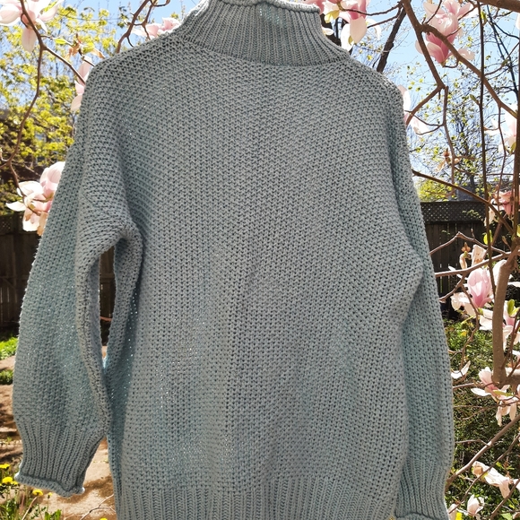 Blue Ballon sleeve sweater - Picture 2 of 2